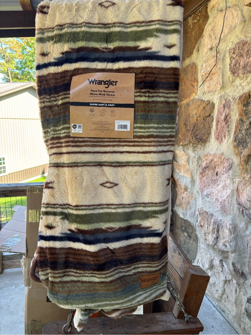Nwt Wrangler Aztec Faux Fur Throw